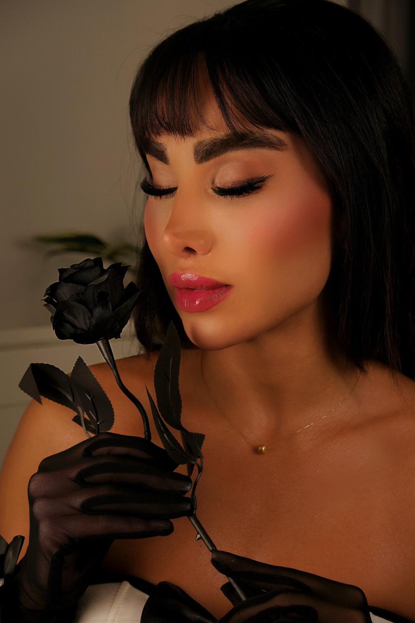 Kristina Photo 2 – Height: 182 cm, Age: 25 years old, Weight: 53 kg, Hair Color: chestnut, Breast Size: 2, Price: 272 000 ₸