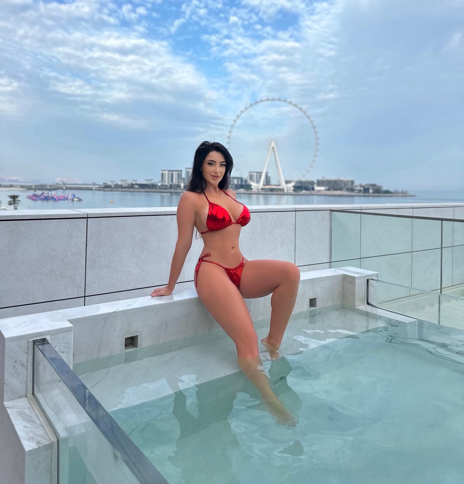 Amira Photo 3 – Height: 170 cm, Age: 25 years old, Weight: 51 kg, Hair Color: chestnut, Breast Size: 3, Price: 163 000 ₸
