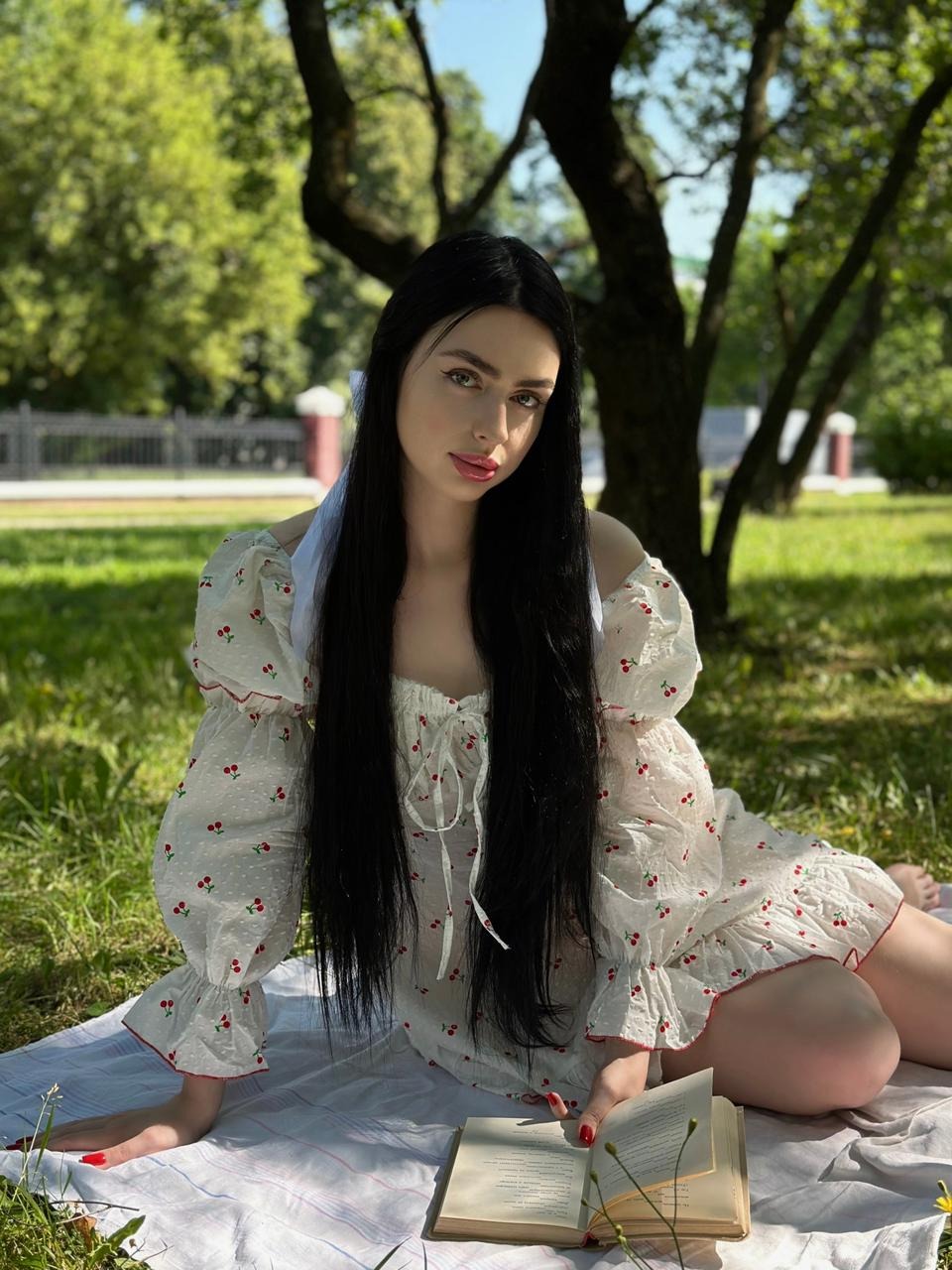 Anna Photo 5 – Height: 181 cm, Age: 25 years old, Weight: 56 kg, Hair Color: chestnut, Breast Size: 2, Price: 245 000 ₸