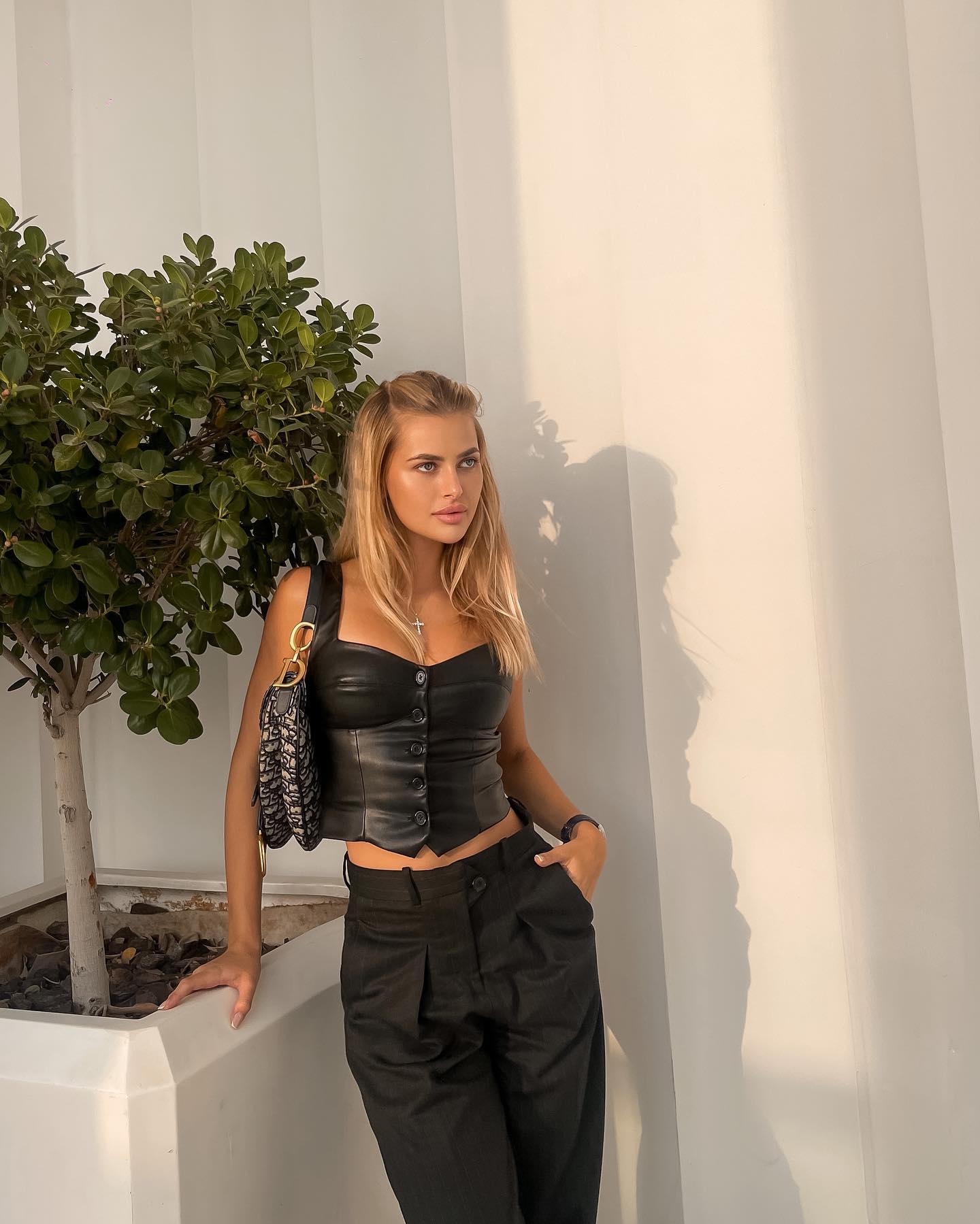 Liza Photo 4 – Height: 184 cm, Age: 25 years old, Weight: 61 kg, Hair Color: blonde, Breast Size: 2, Price: 177 000 ₸